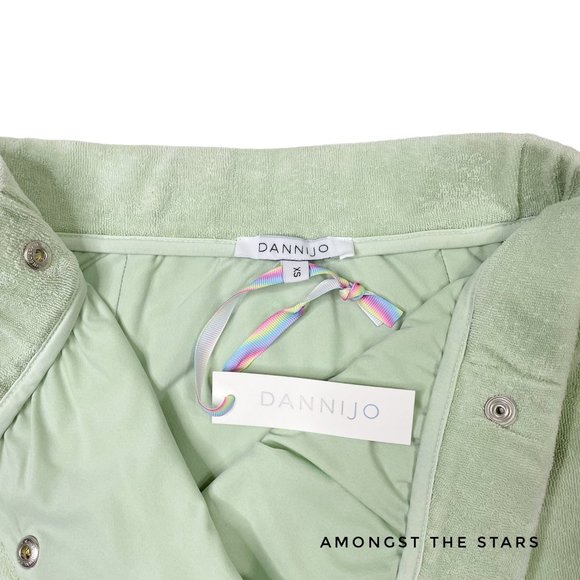 DANNIJO Green & White Button Terry Cloth Wrap Mini Skirt - Picture 9 of 10